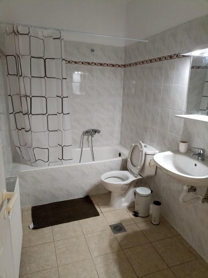 Airport City Center 2 Spata  Bagian luar foto