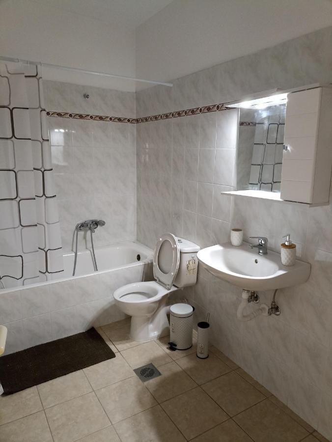 Airport City Center 2 Spata  Bagian luar foto